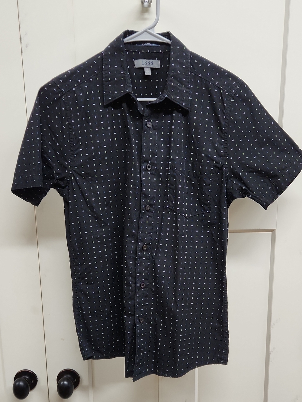 Saddlebred 1888 Tailored Black Short-Sleeve Button-Up Shirt with Micro Print